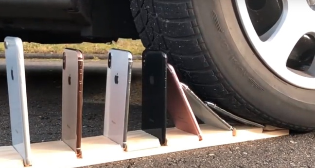 Many iPhones vs CAR bei HaerteTest