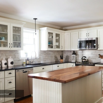 Fusion Dove Fabuwood Cabinets.jpg