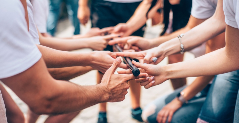 5 Ways To Conduct An Effective Team Building Activity