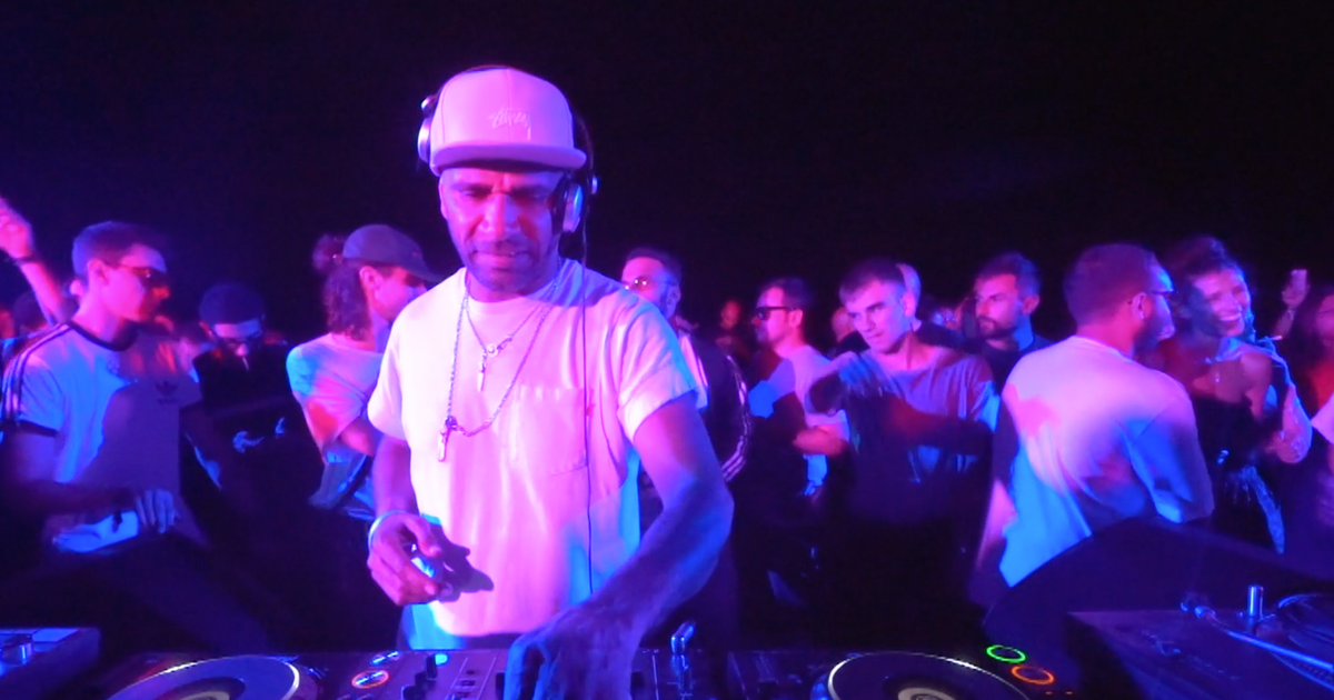 How To Mix EDM Like A Pro With DJ.Studio DJ.Studio