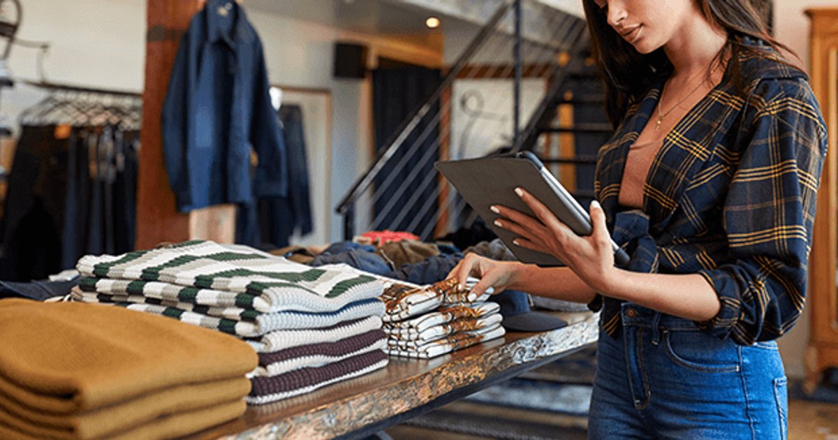 How to become a Retail Store Manager Skills Job Description