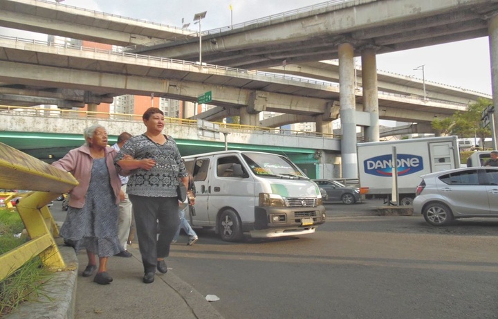 cover para el post Menos movilidad productiva, más inclusión peatonal