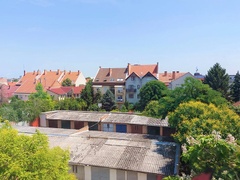 Lapostető, sátortető - Szolnokon is minden menő