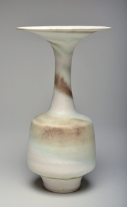 Photograph: Lucie Rie (1902–95), Bottle with Flaring Lip (1970s). Dr John Shakeshaft Bequest, C.535-2016. 