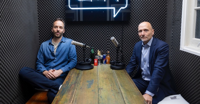 Philipp Westermeyer und Volker Gruhn nach der Aufnahme des OMR Podcasts 