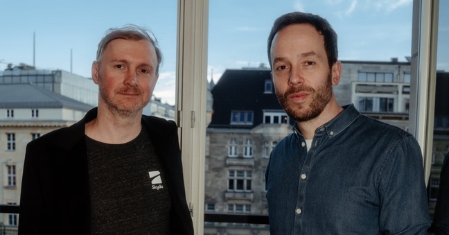 Lukasz Gadowski und Philipp Westermeyer trafen sich zur Podcast-Aufnahme in Berlin. Foto: OMR