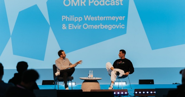 OMR-Gründer Philipp Westermeyer (links) sprach mit Hip-Hop-Unternehmer Elvir Omerbegovic auf einem Spotify-Event in Berlin. Foto: Pascal Bähr