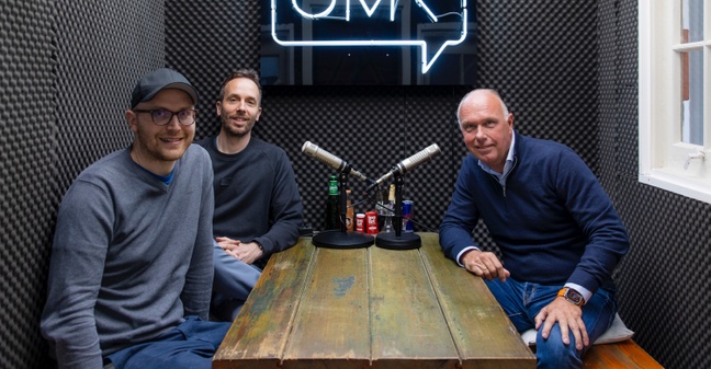 Caspar Schlenk, Philipp Westermeyer und Nick Jue nach der Podcast-Aufnahme