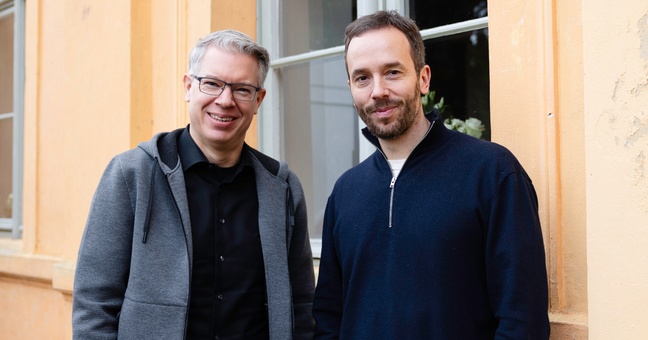 Investor Frank Thelen und OMR-Gründer Philipp Westermeyer trafen sich in Berlin zur Aufnahme.