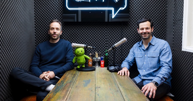 Philipp Westermeyer und Jan-Frederik Arnold nach der Aufnahme des OMR Podcasts