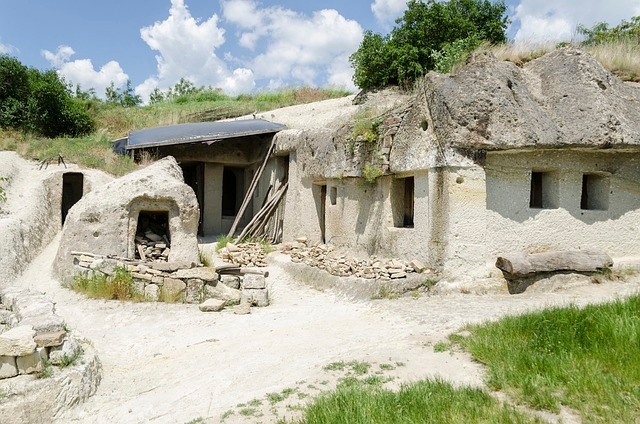1986-ban költözött ki az utolsó ember a magyar barlanglakásokból - mi maradt utána?
