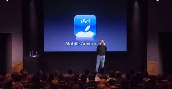 Steve Jobs bei der Präsentation von iAd 2010. (Screenshot: Youtube) 