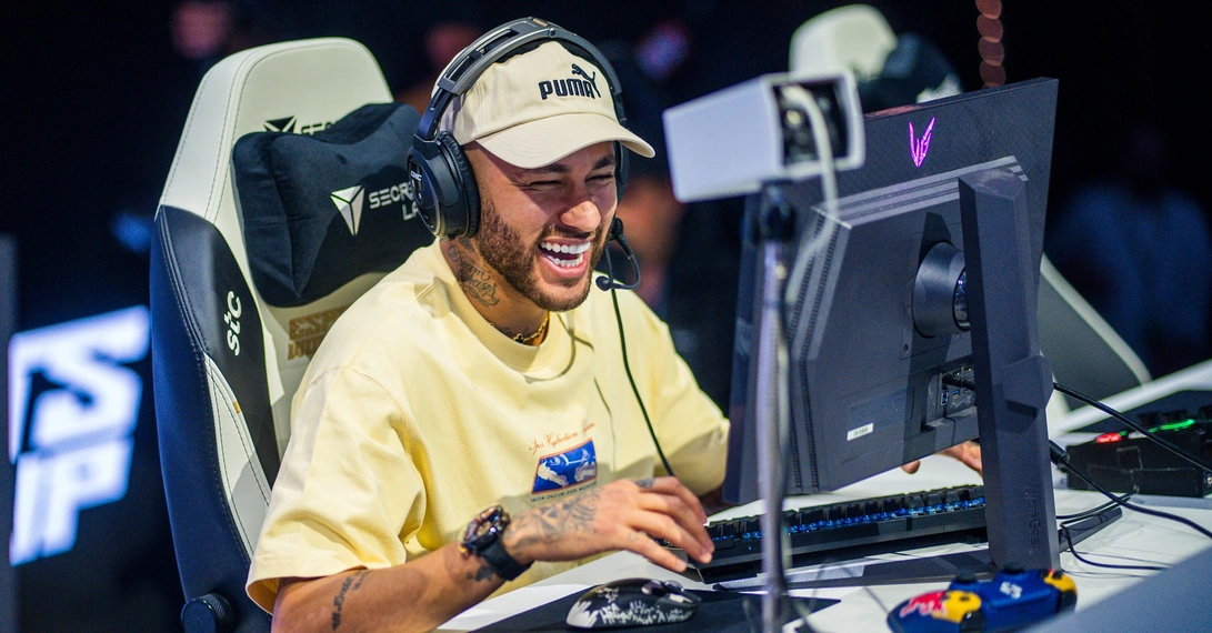 "Rocket League" statt Rasenschach: Fußballstar Neymar im Showmatch beim Esports World Cup (Foto: EWC / Joao Ferreira)