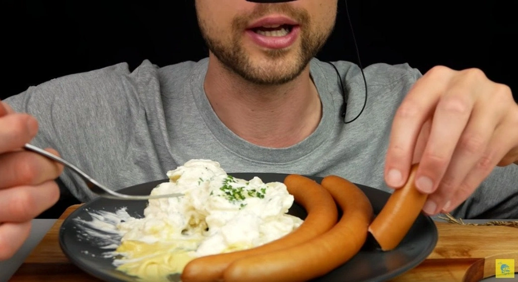 Youtube-ASMR-Food-Schmatzen-OMR