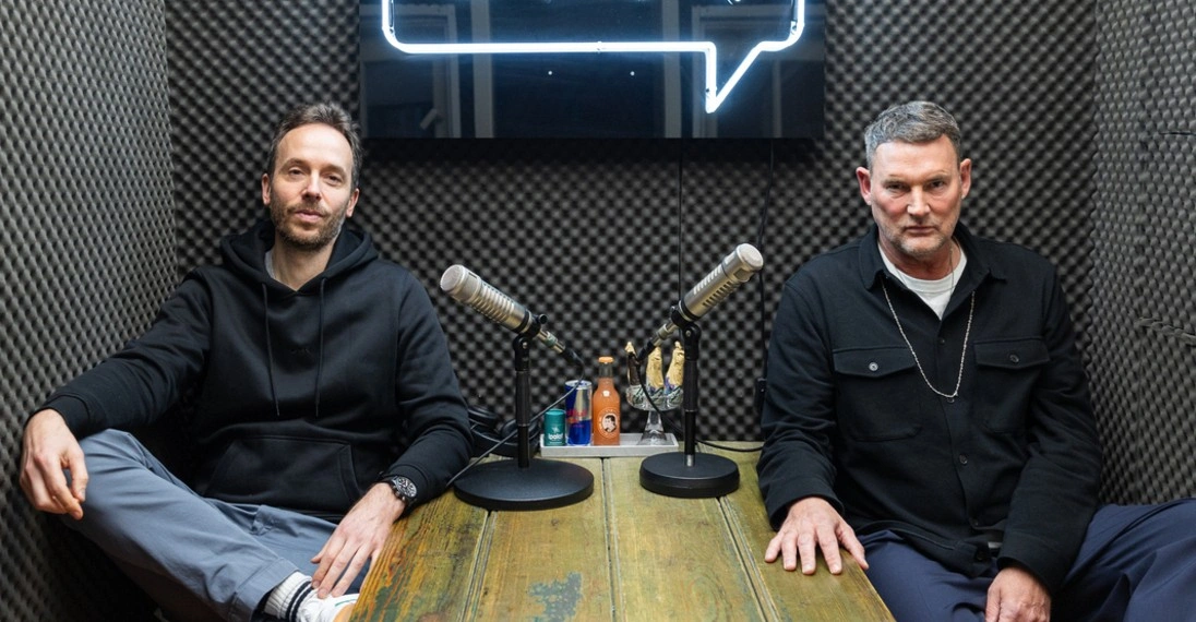 Philipp Westermeyer und Designer Michael Michalsky bei der OMR Podcast-Aufnahme in Hamburg (Foto: OMR)