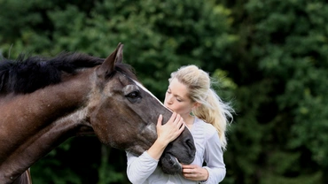 Vård av äldre hästar: Specialbehov och hälsorutiner