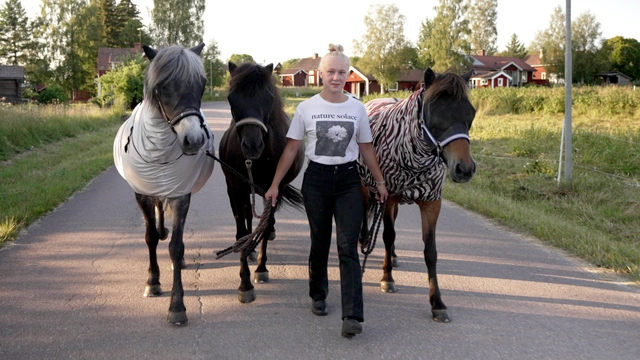 Linnea om att växa upp som “biobarn” i ett familjehem