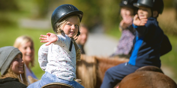 Delta i årets viktigaste ritt - Hästnet Ride of Hope, 12-18 september