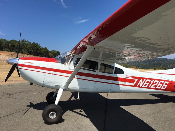 1977 Cessna 180K Skywagon (P-Ponk 520) $235,000 - (Here at 