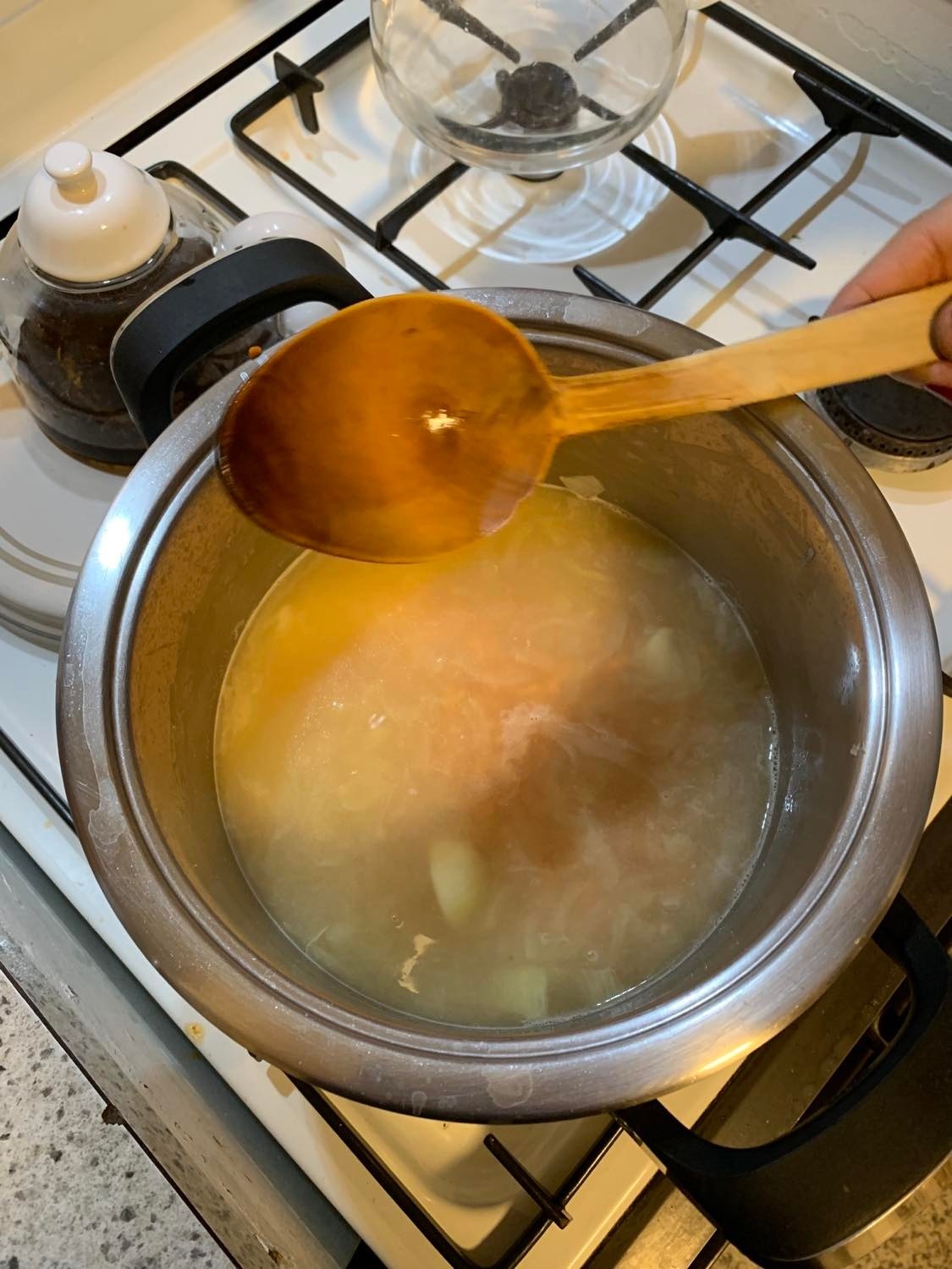 Step 3 for the Mercimek Corbasi recipe