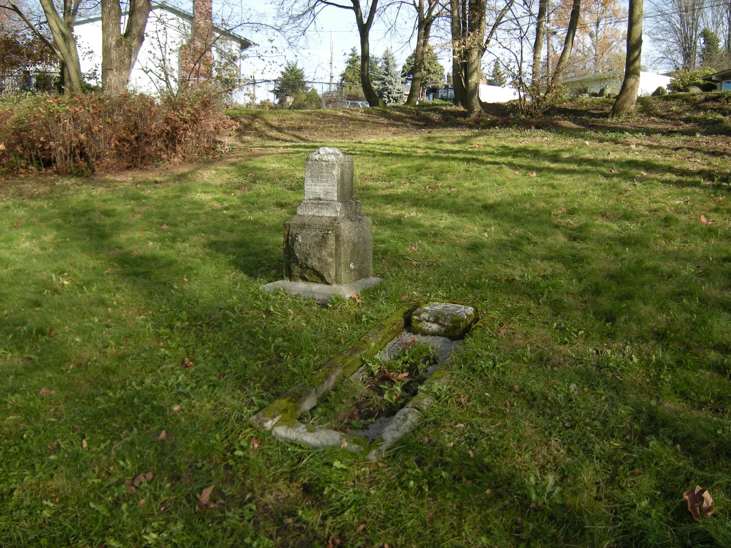 Grave Markers at Comet Lodge Cemetery