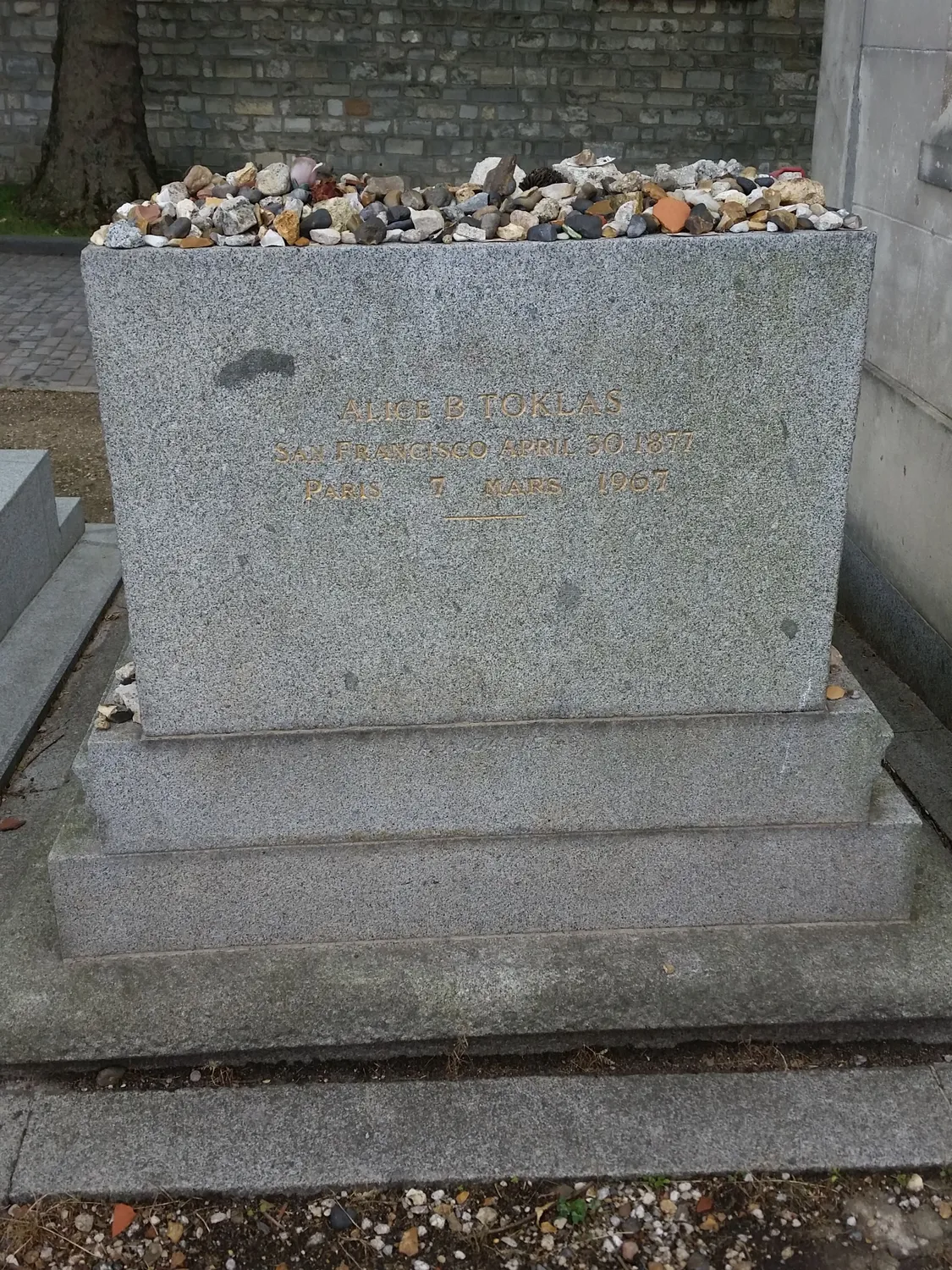 Alice B. Toklas Monument