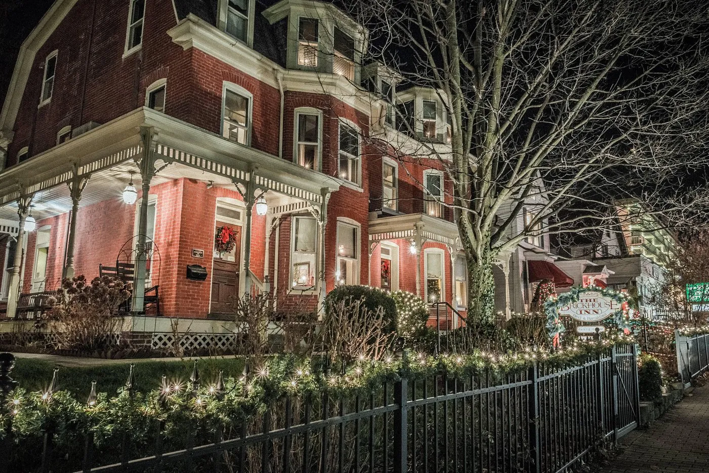 The Welty House exterior decorated for the holidays.