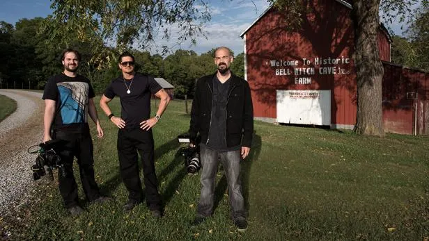 Ghost Adventures Crew in front the the Bell Farm Barn