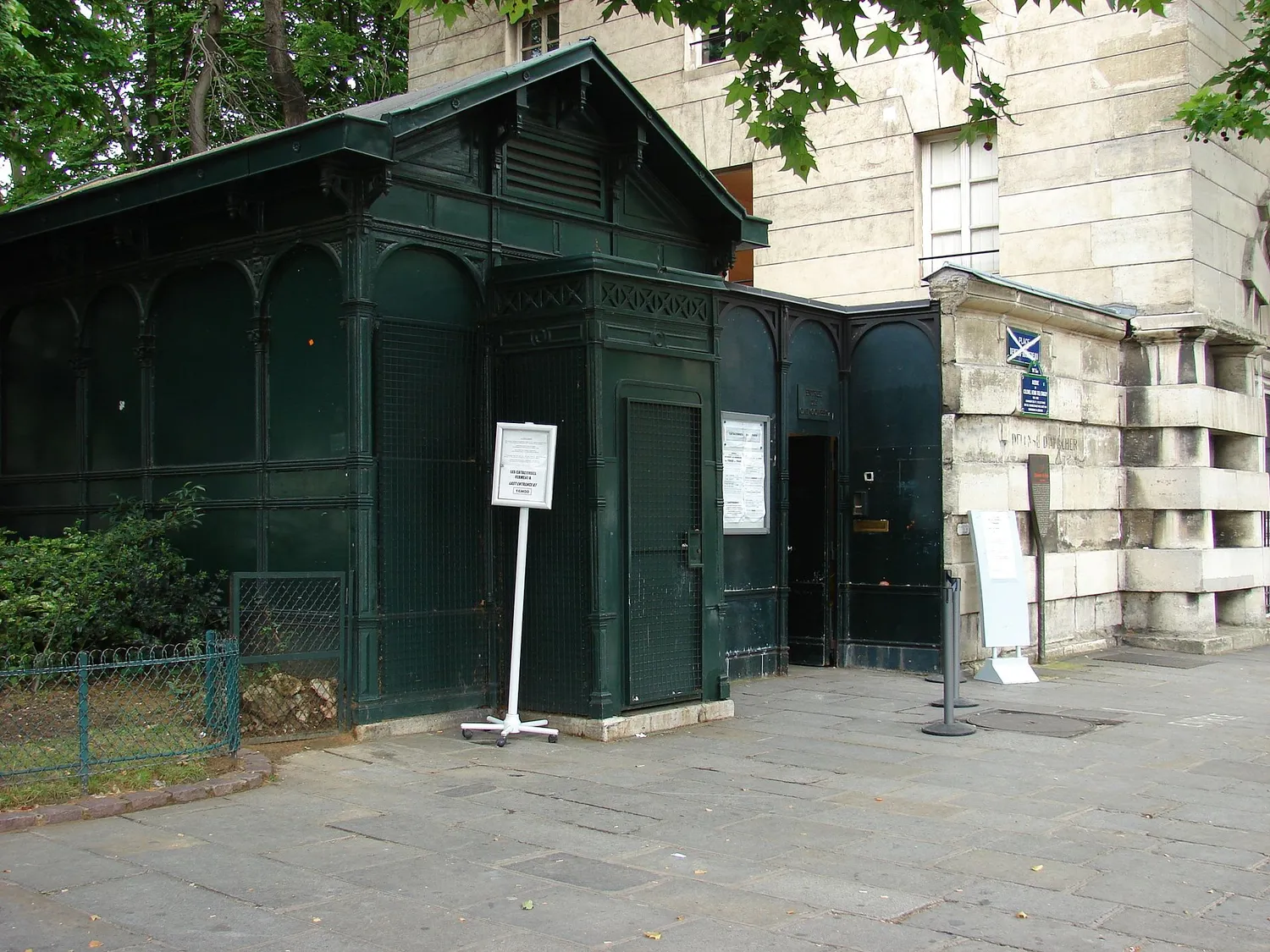 Entrance the the catacombs