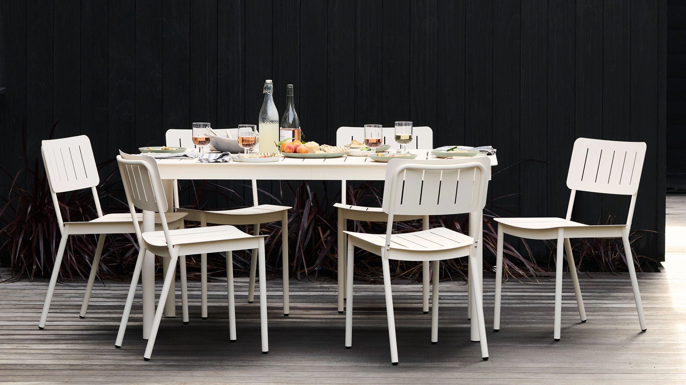 Outdoor dining room table and online chairs