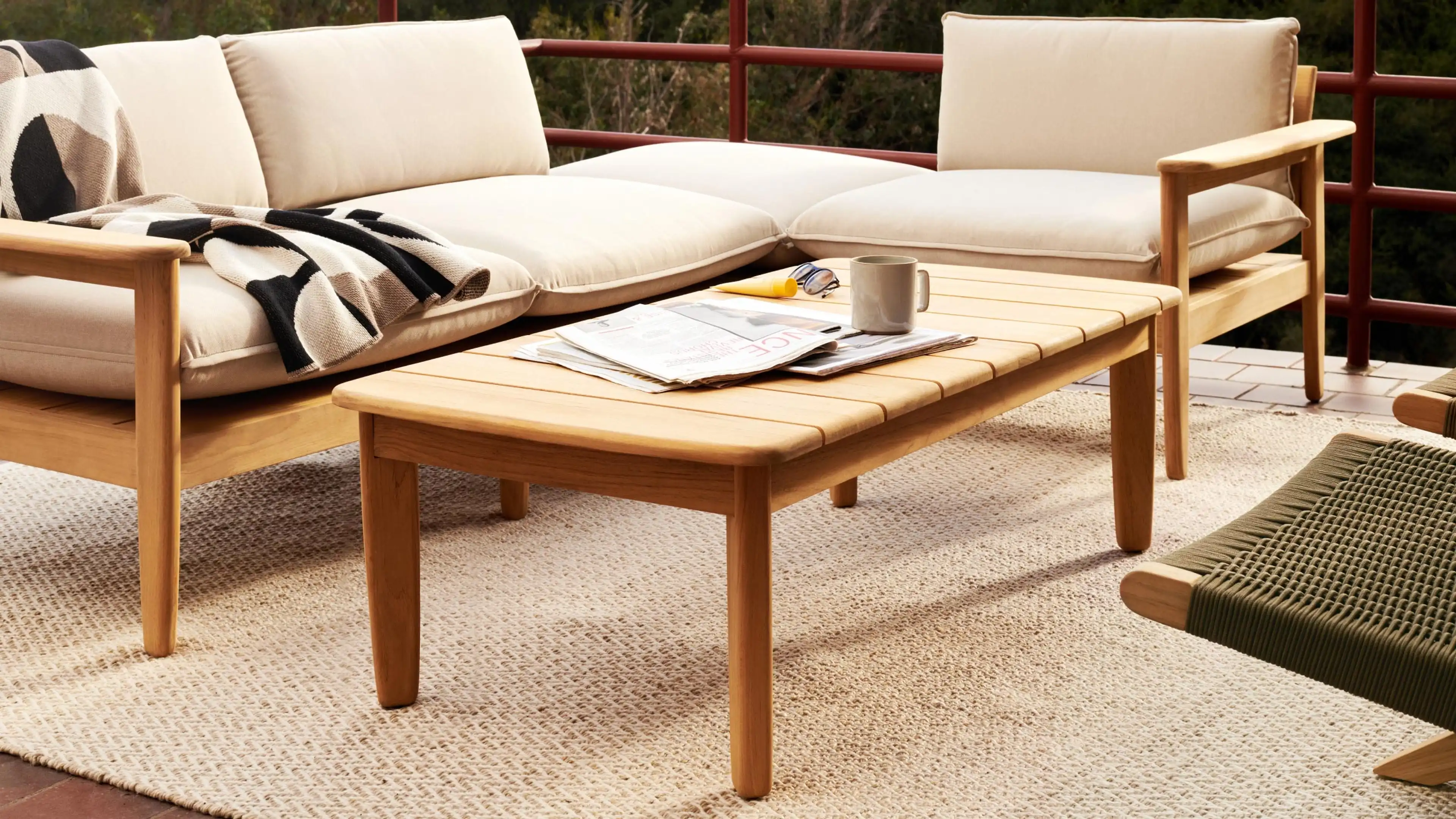 teak coffee table