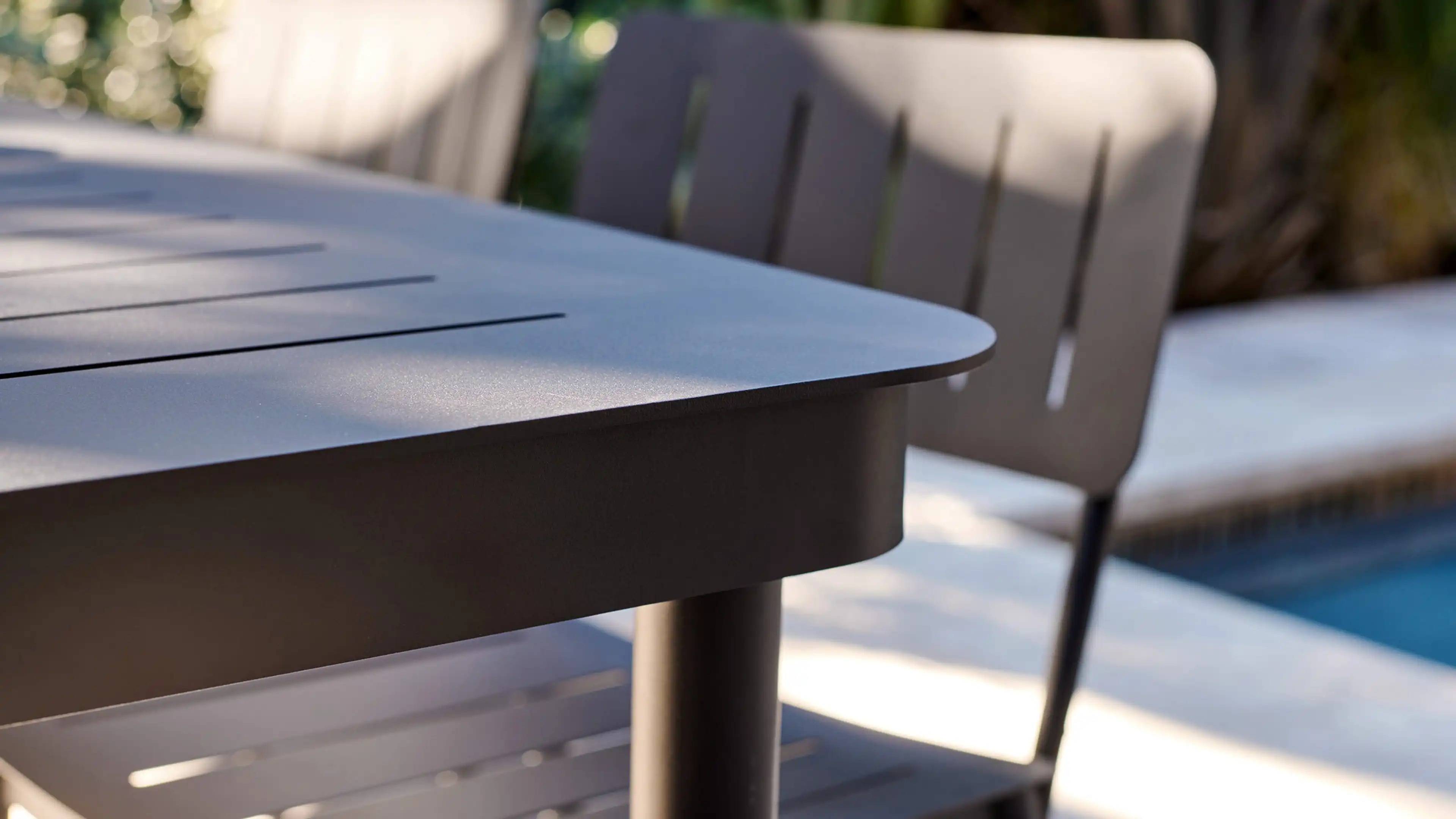 Relay Outdoor Dining Table