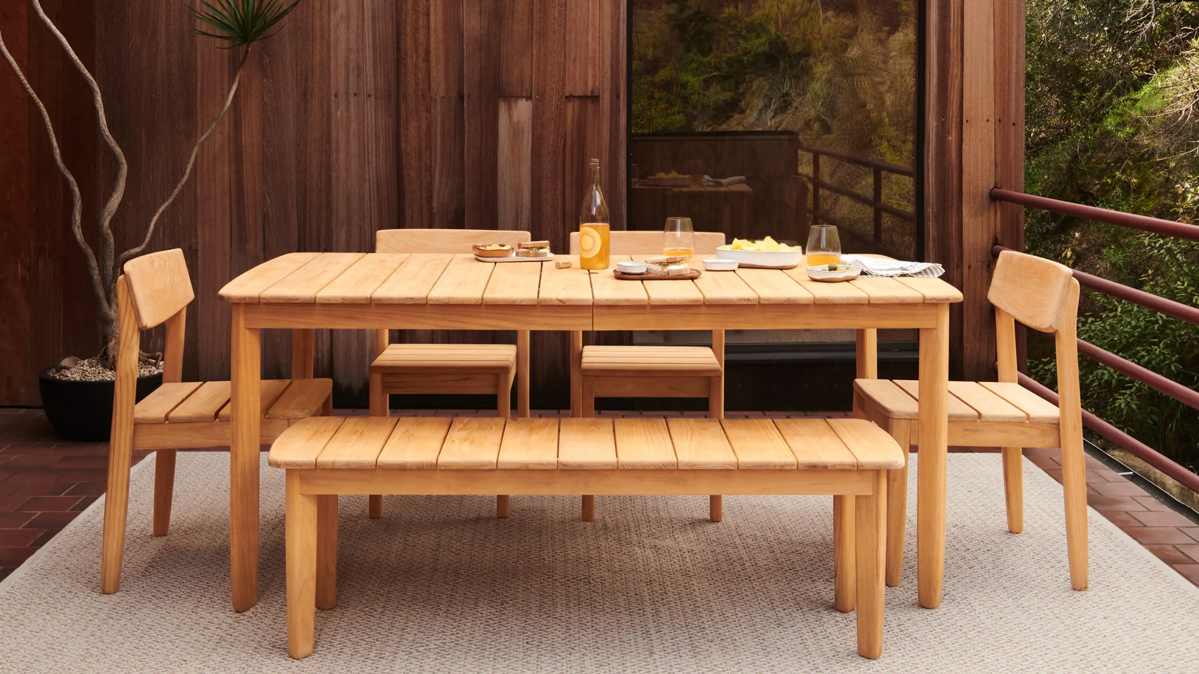 Outdoor Dining Set, Dunes Teak Dining Table with 4 Relay Dining Chairs