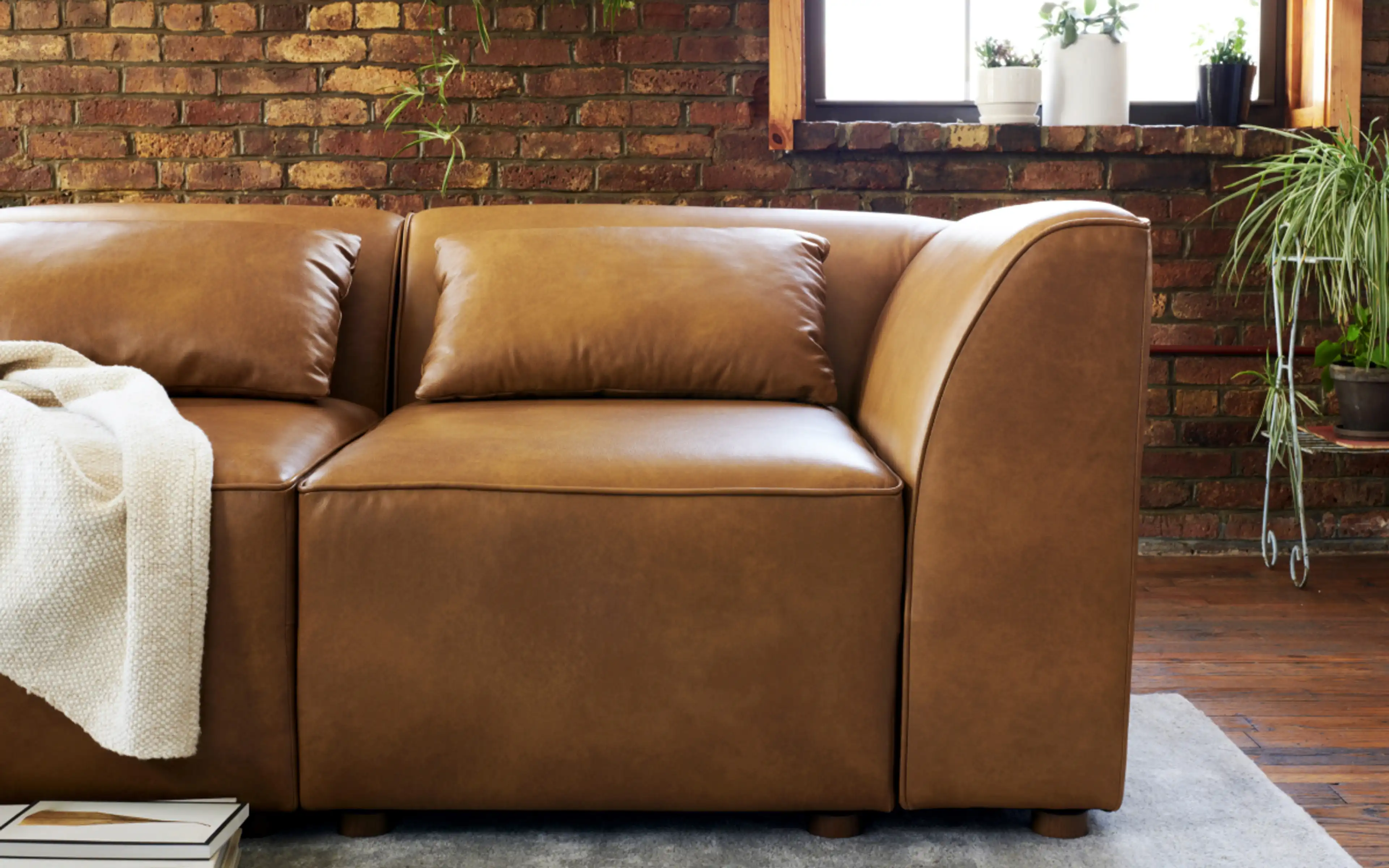 Mambo 4-Piece Sectional Lounger​