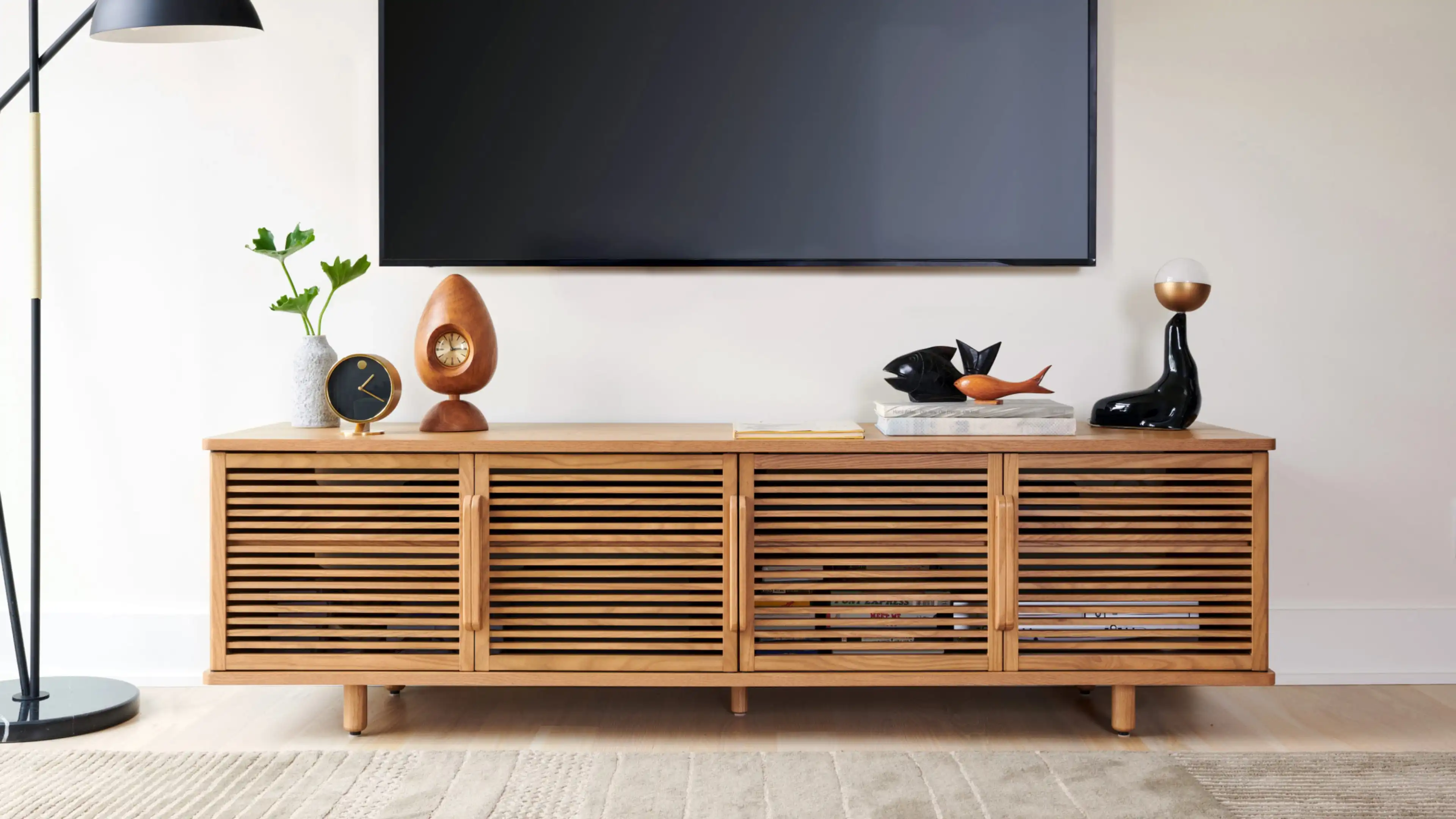 Opera Media Console (70")