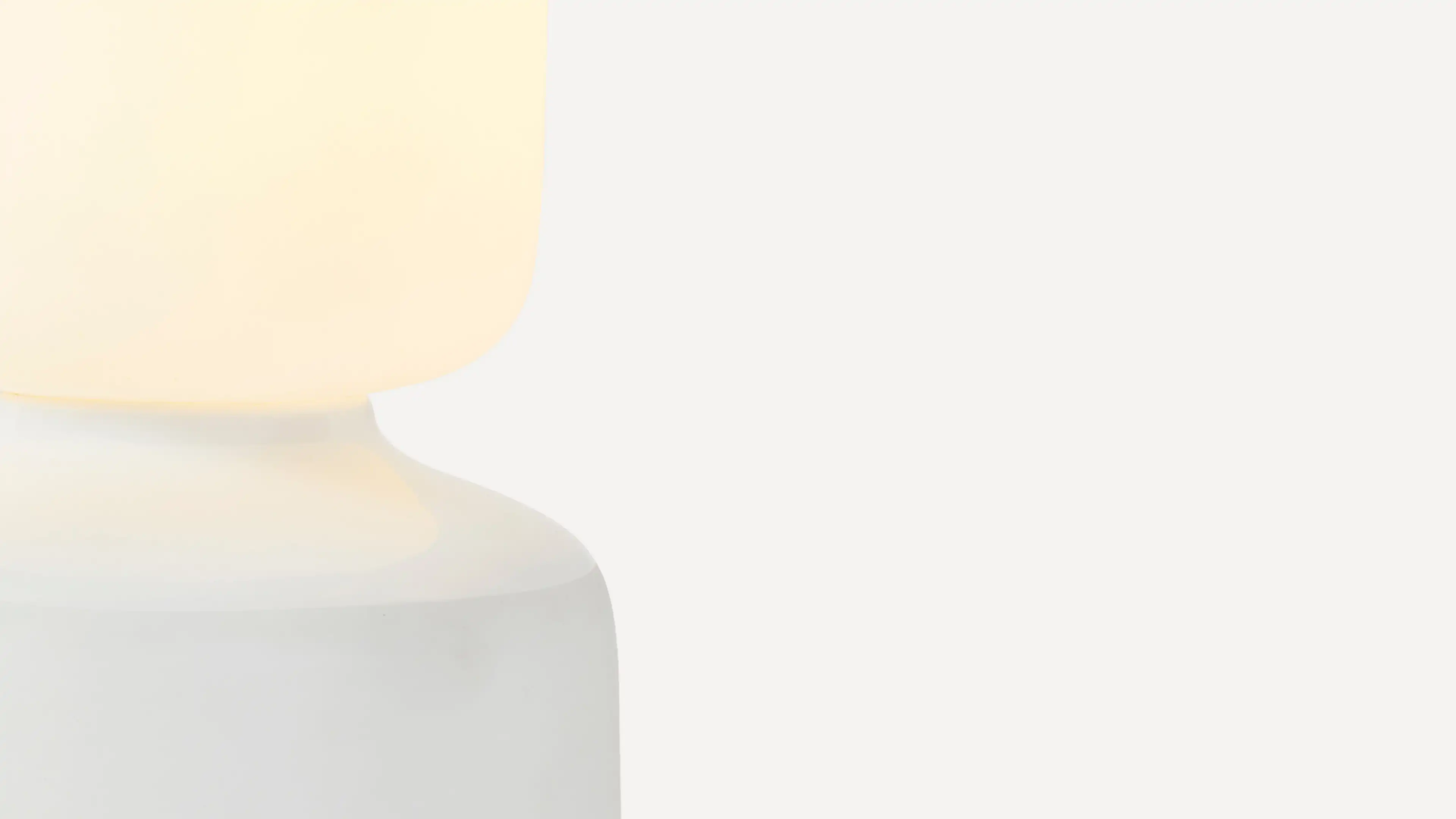 Oblo Table Lamp