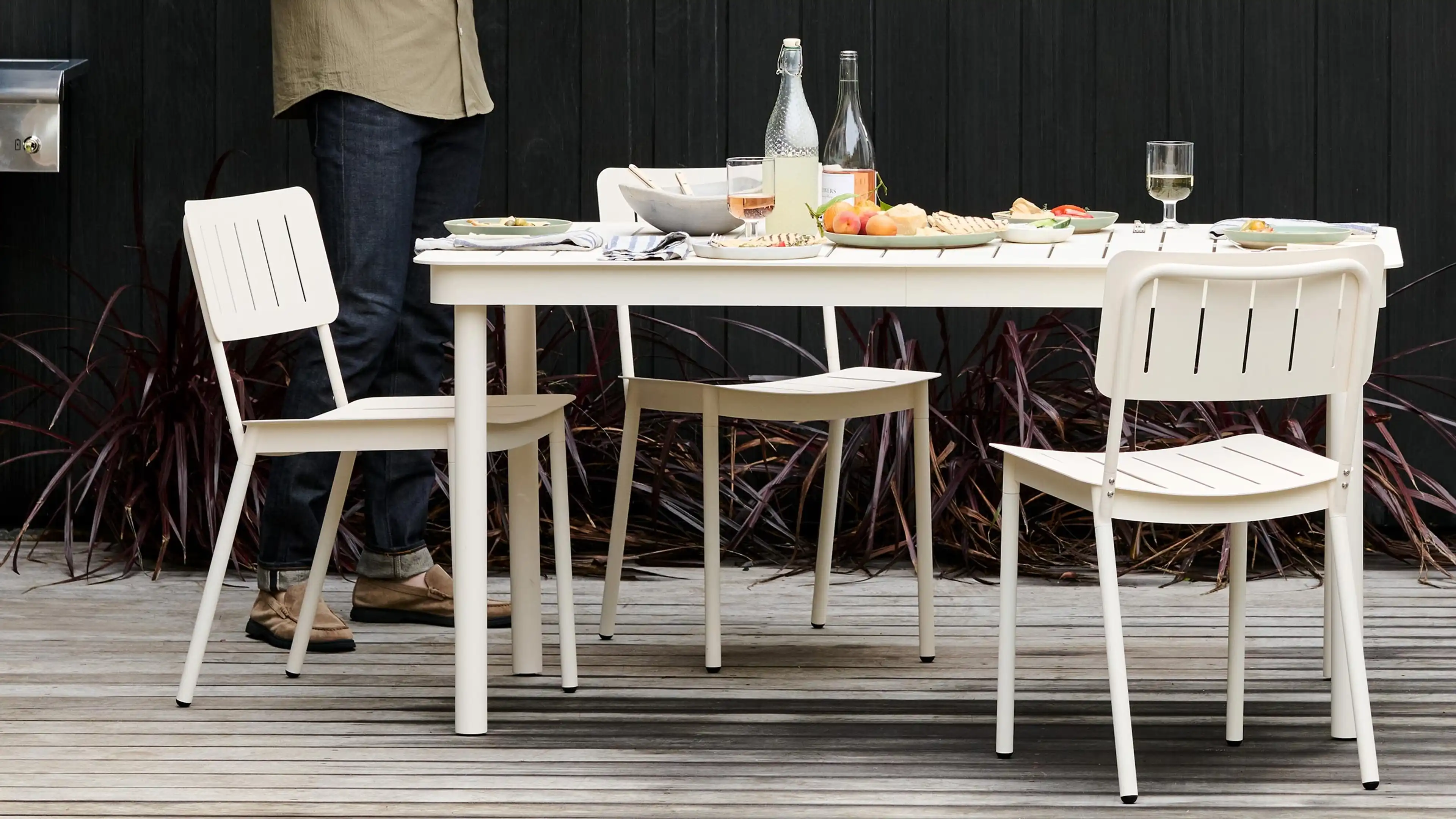 Relay Outdoor Dining Table