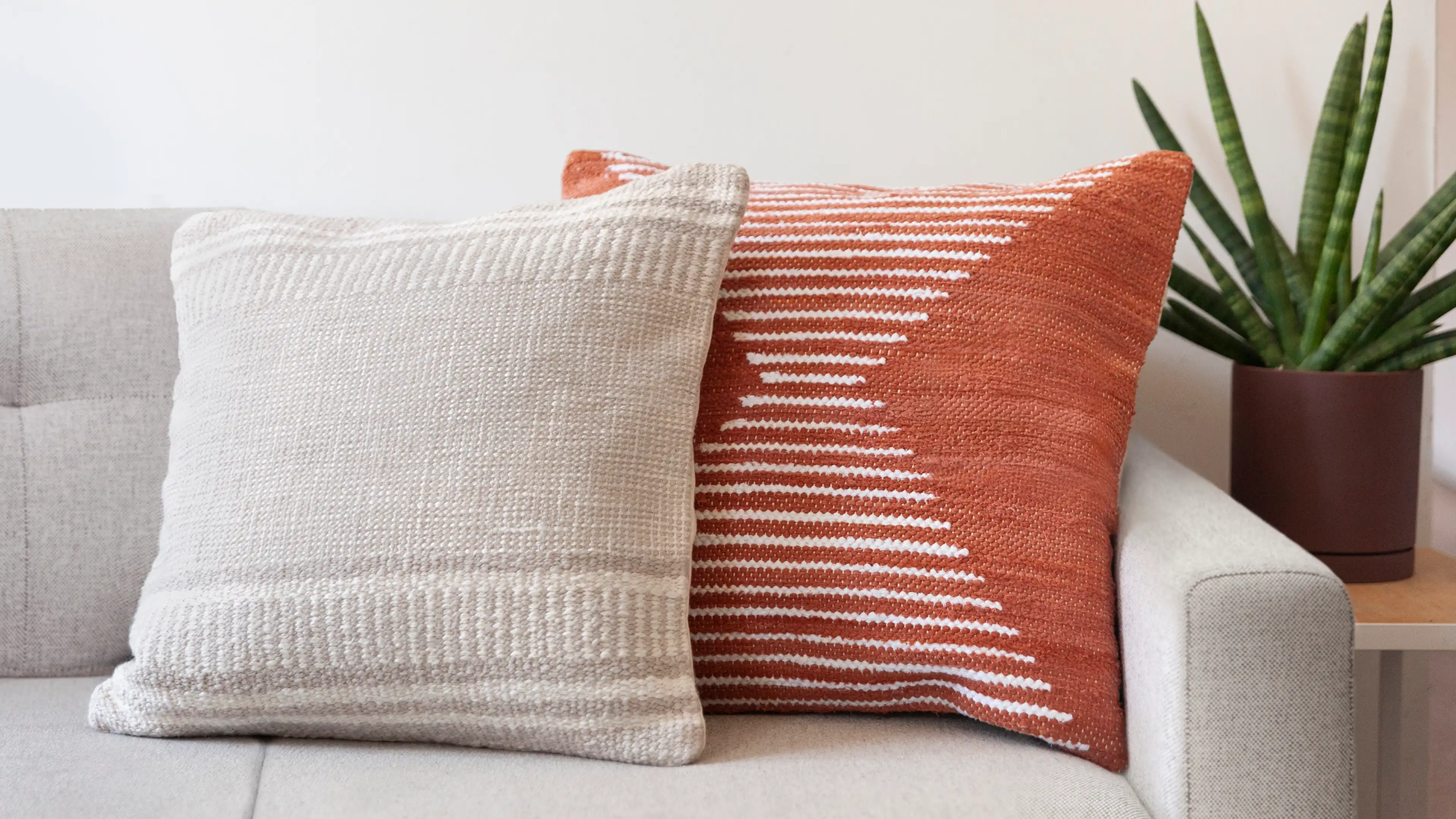 Woven Static Pillow Cover