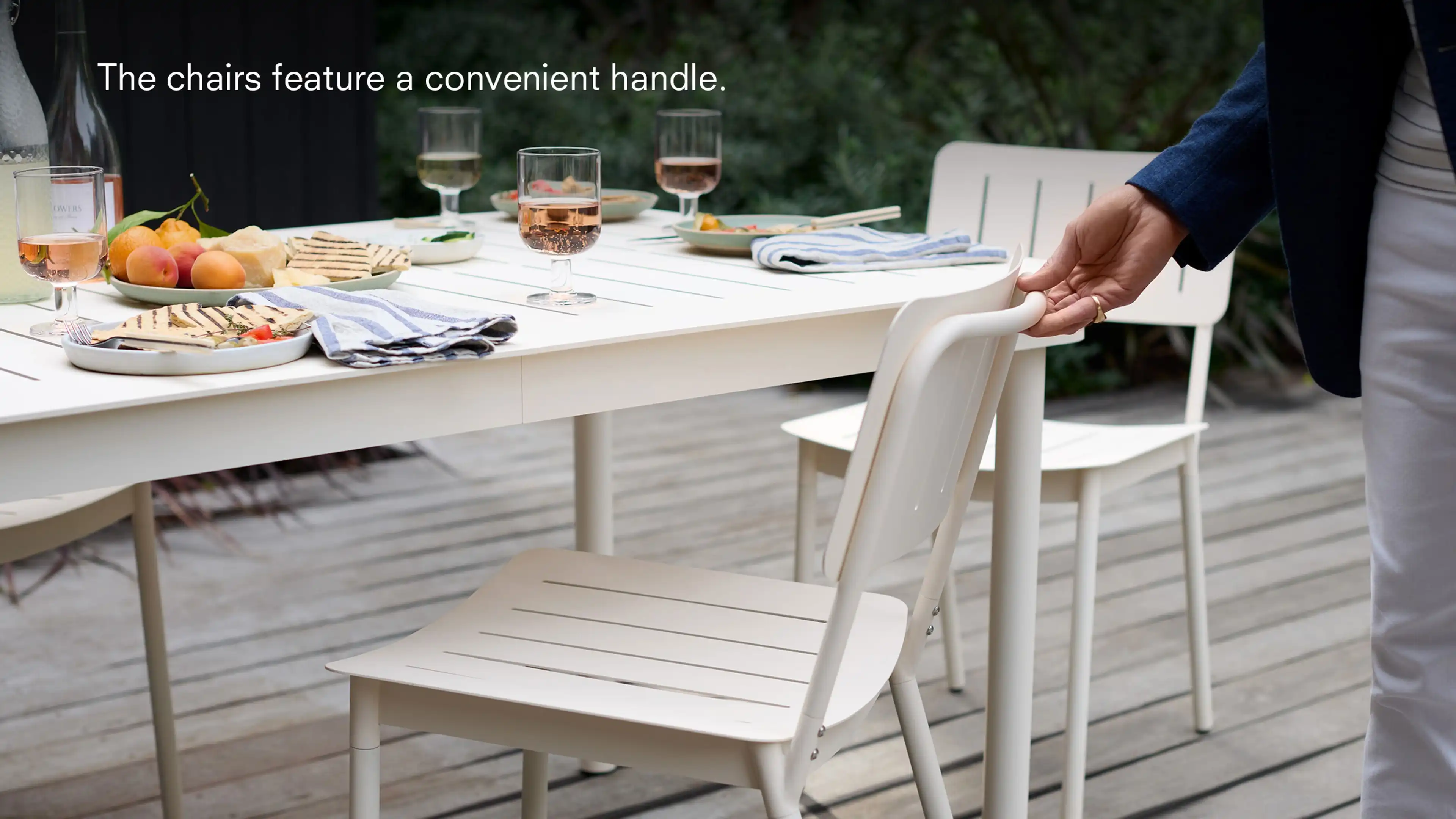 Relay Outdoor Dining Set, Table & 4 Chairs