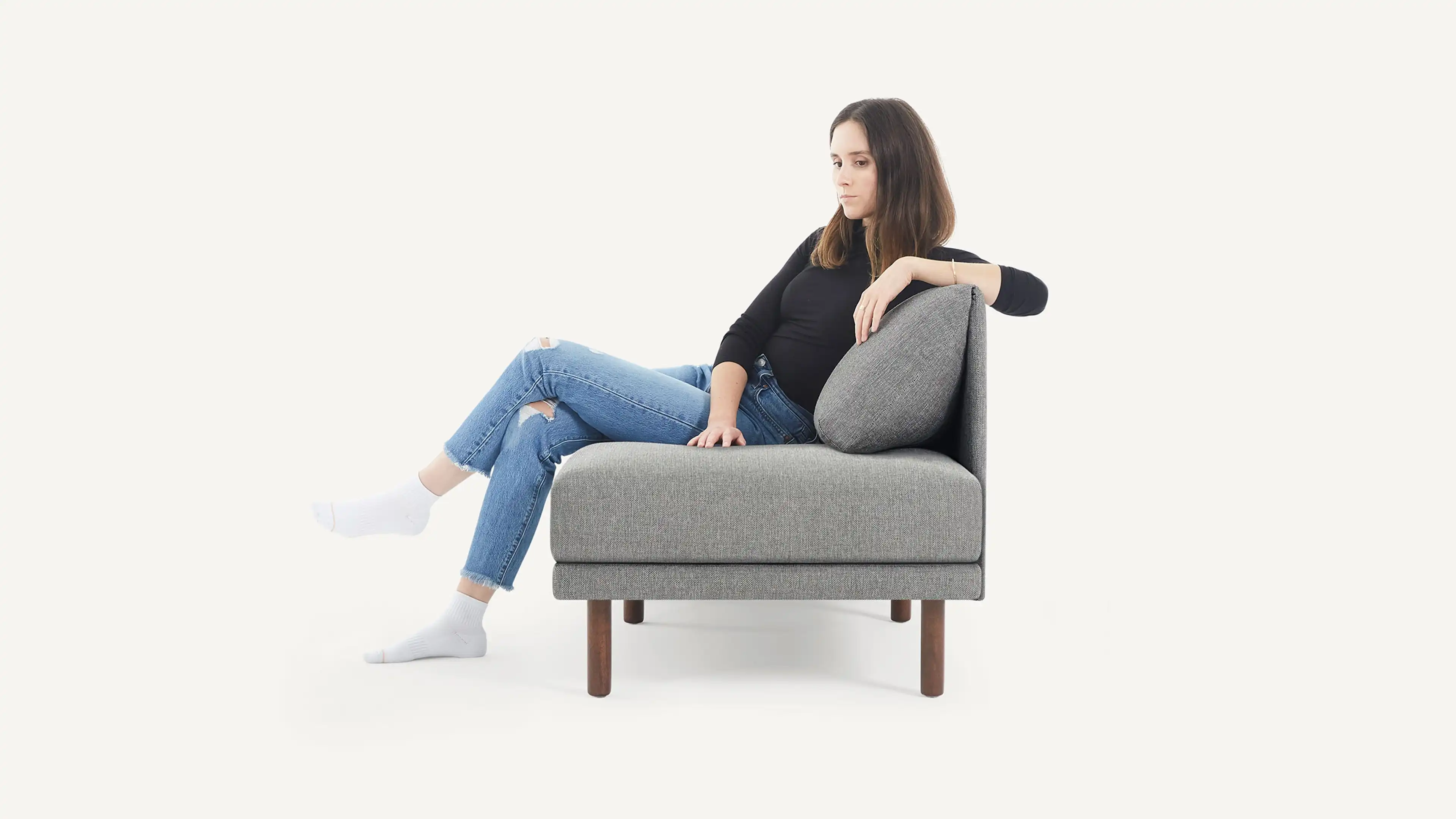 Range 4-Piece Open Sectional Double Lounger with Table
