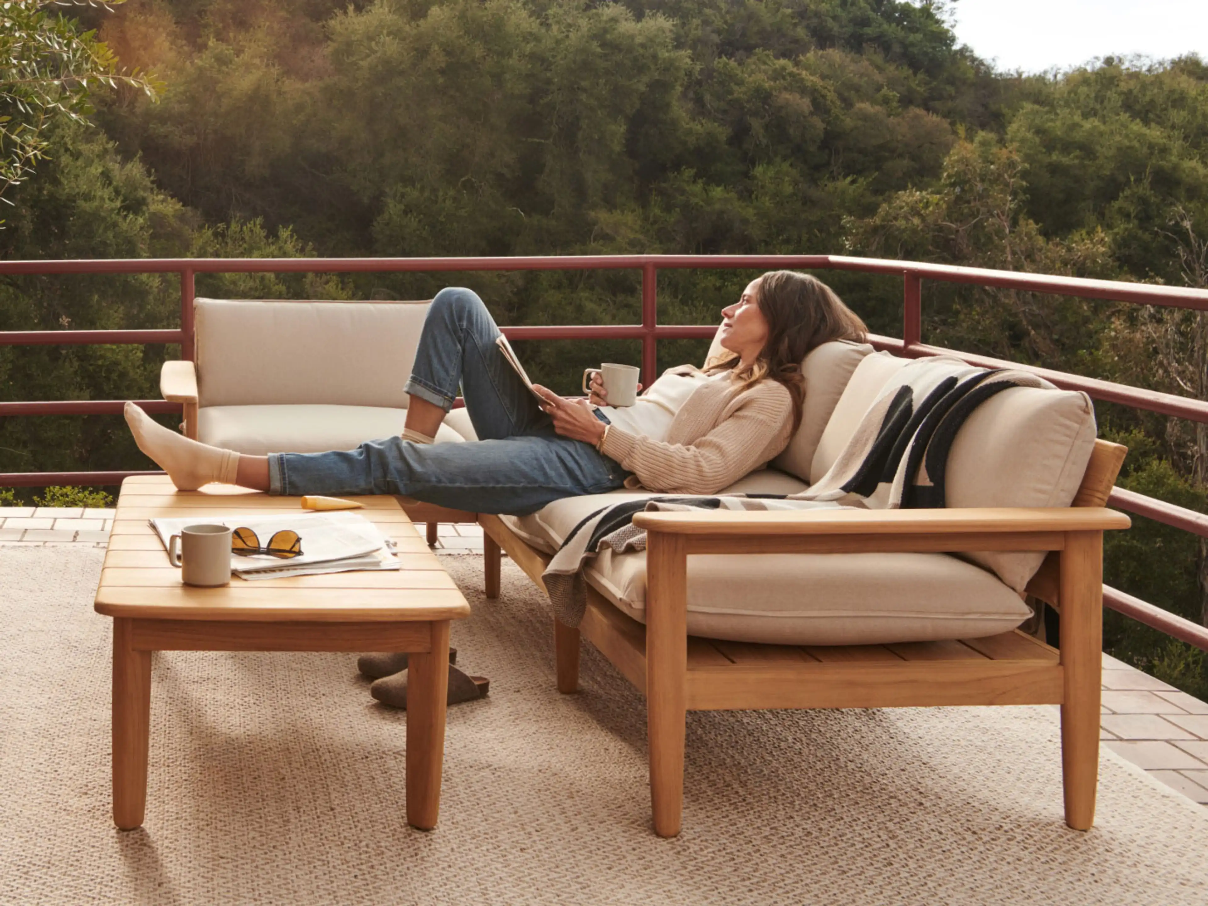 teak coffee table