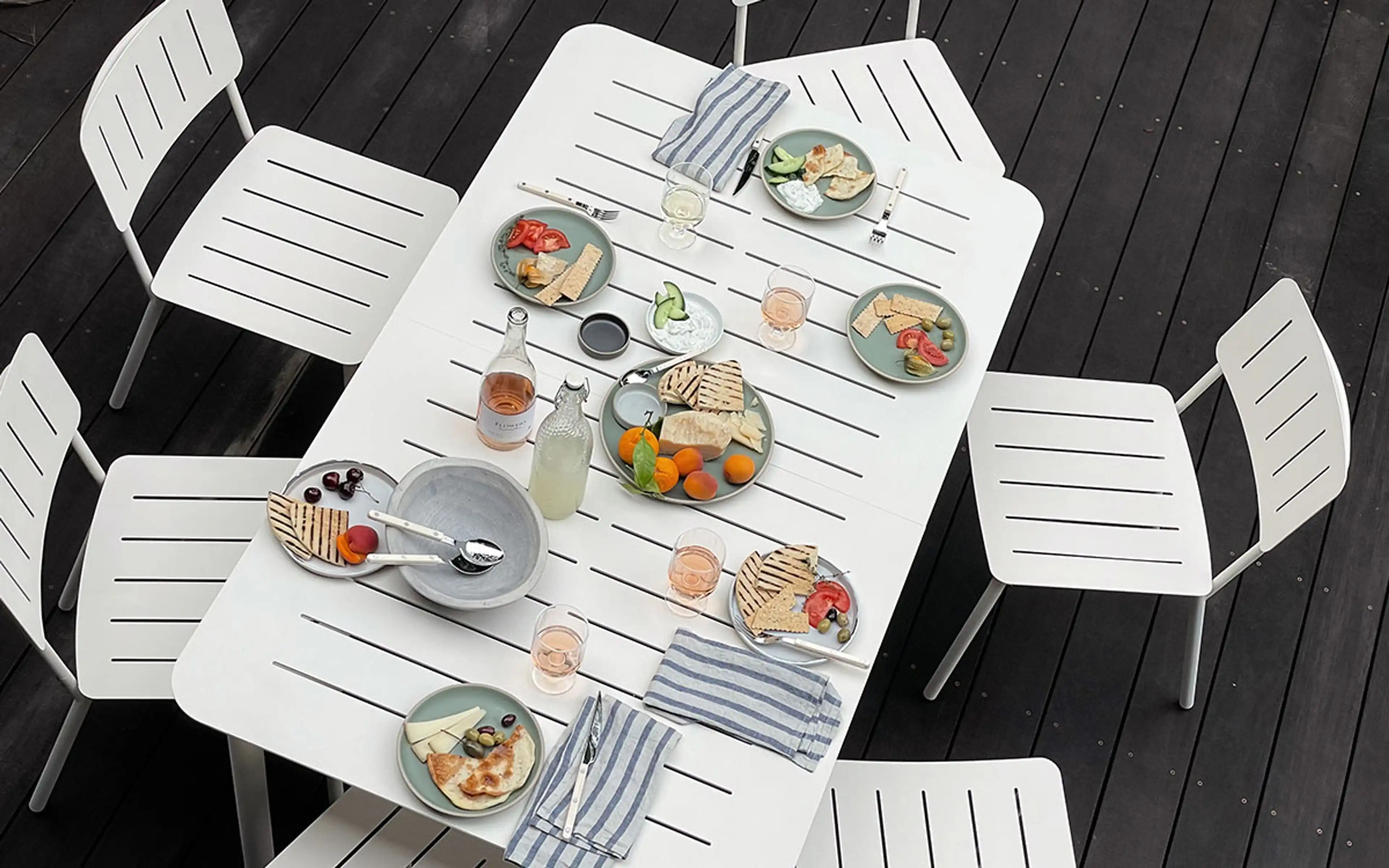 Relay Outdoor Dining Table