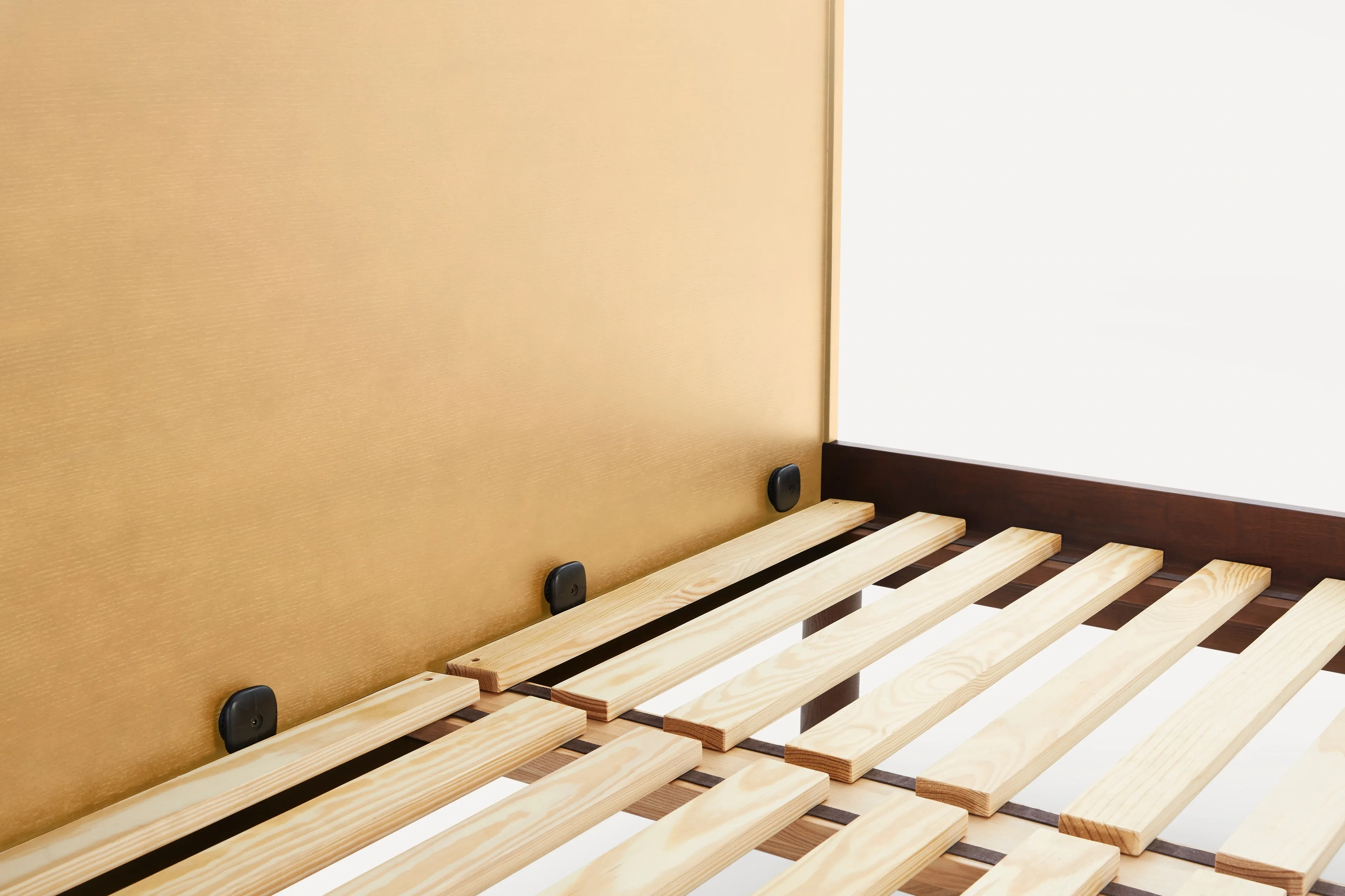 Chorus Hardwood Bed, Full Burrow