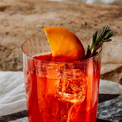 Image of a starry negroni