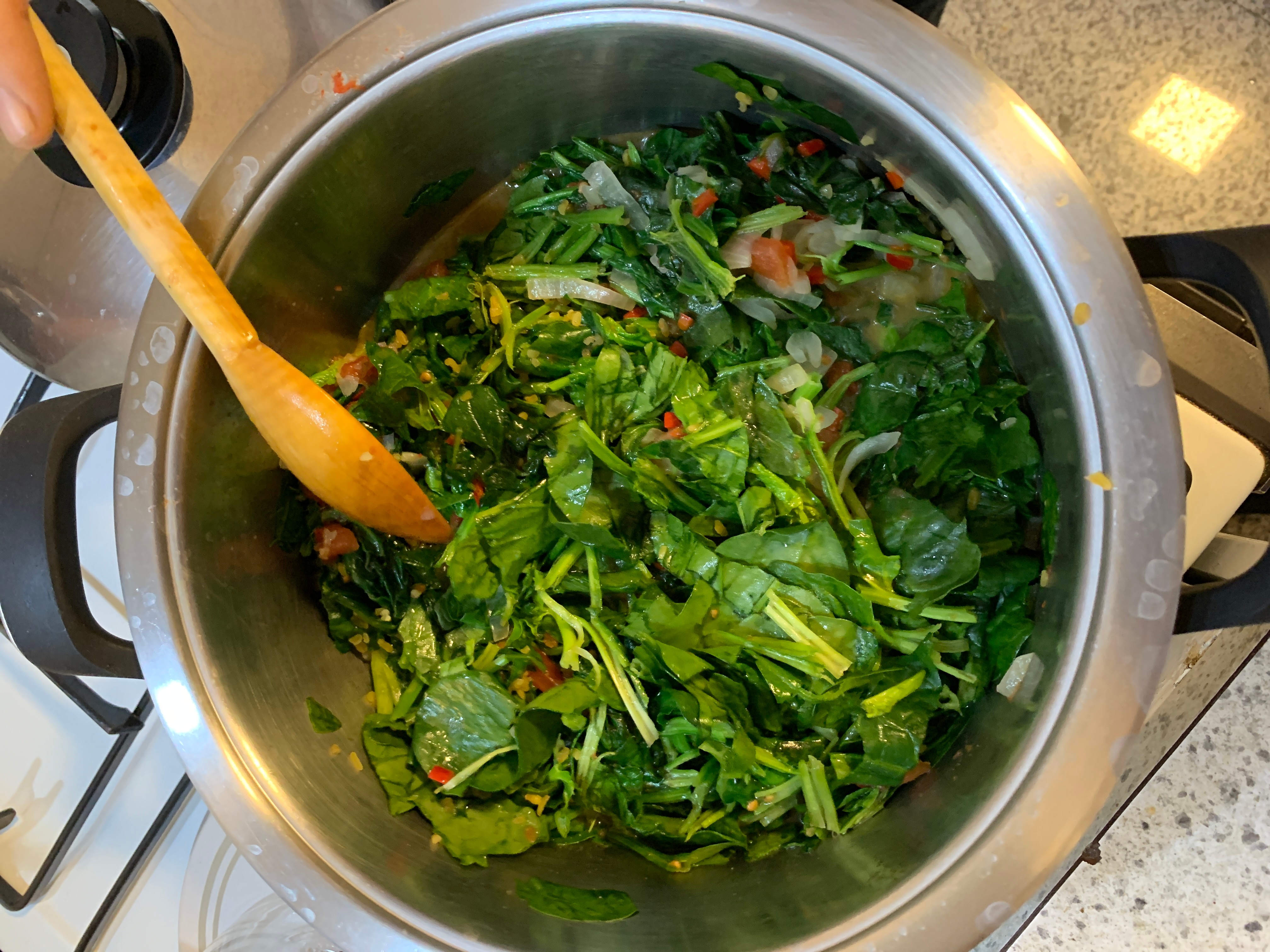 Step 5 for the Sulu Ispanak recipe