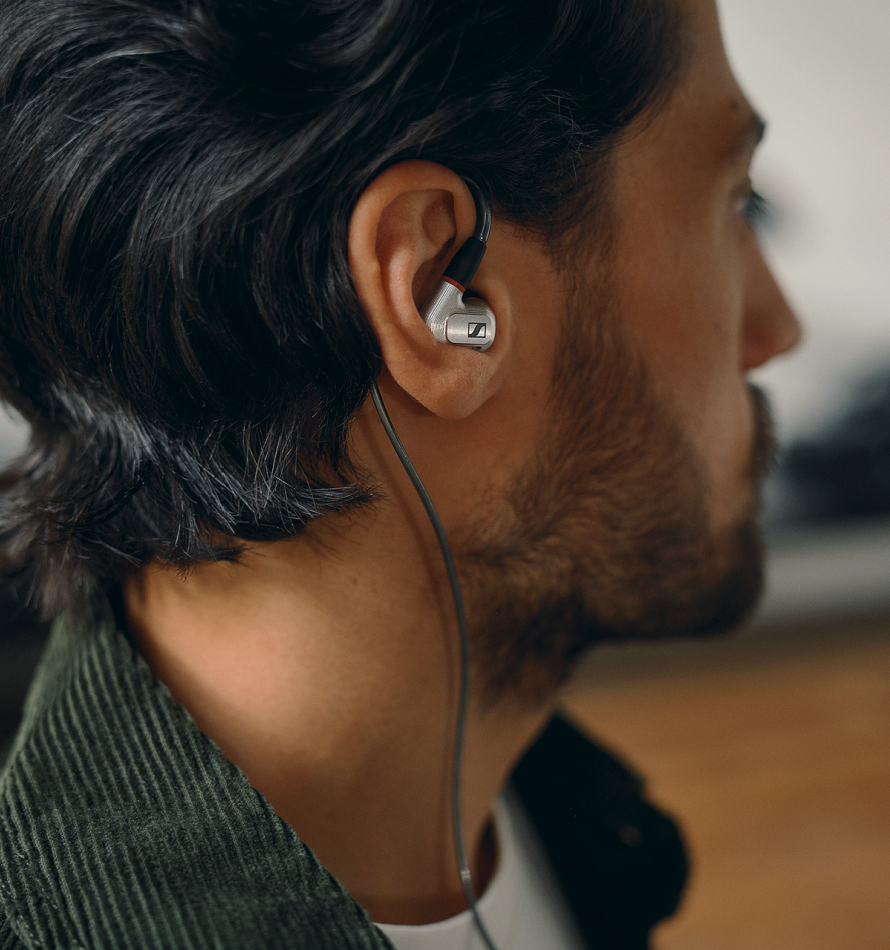 high-fidelity mobile listening IE 900 sennheiser