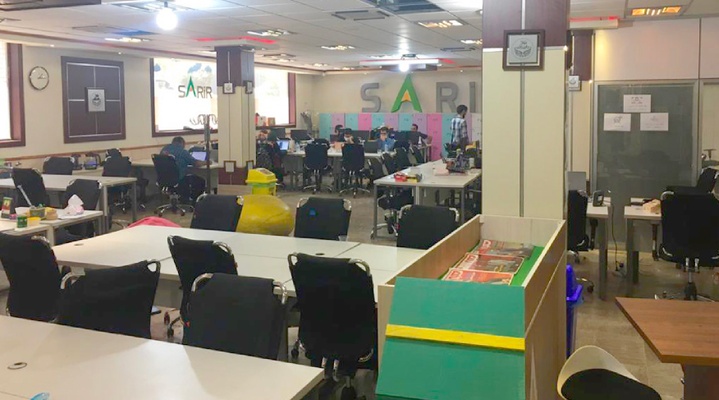 Sarirland-coworkingspace-02.jpg