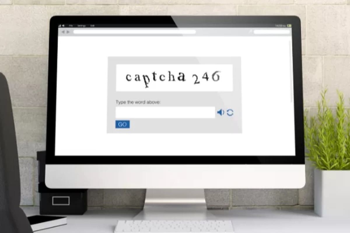 Ilustrasi captcha webiste di komputer.