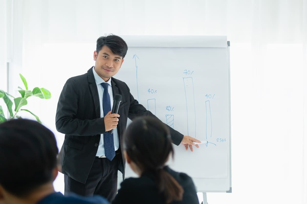 OJT Adalah On-The-Job Training: Ini Tujuan dan Metodenya! - Jobstreet ...