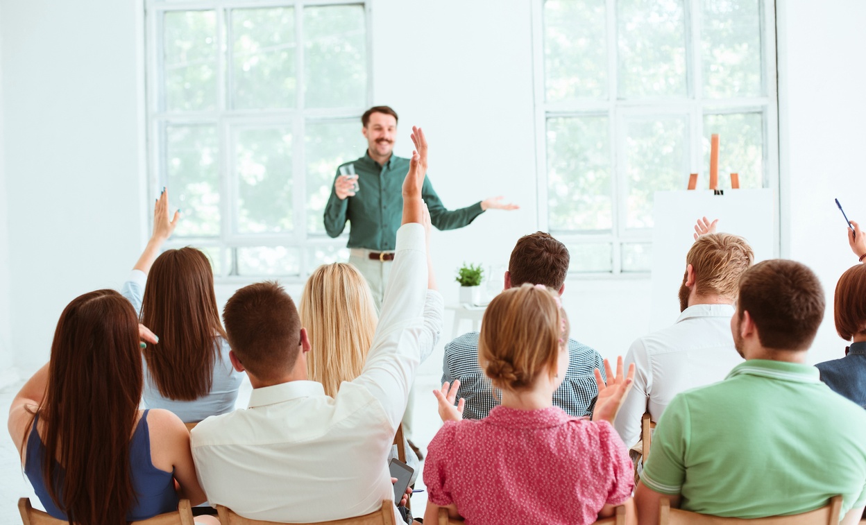 How to Plan and Manage a Seminar | MeetingHand Blog